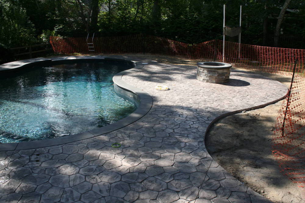 Hardscaping your pool area
