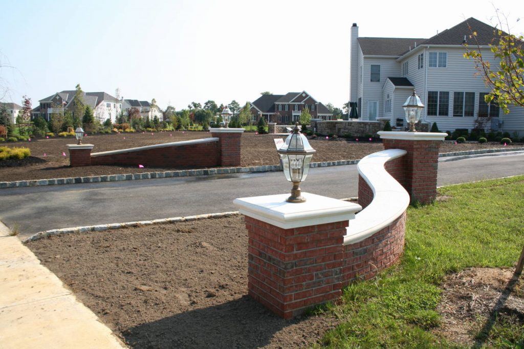 Brick Driveway Entrance Walls 2 of 2