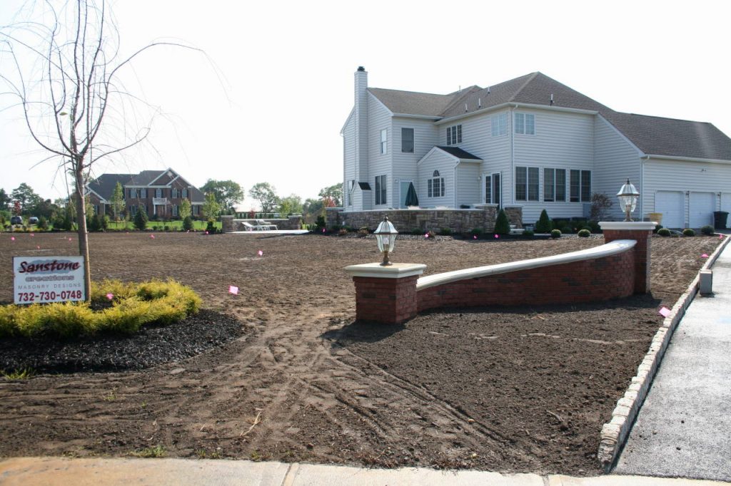 Brick Driveway Entrance Walls 1 of 2